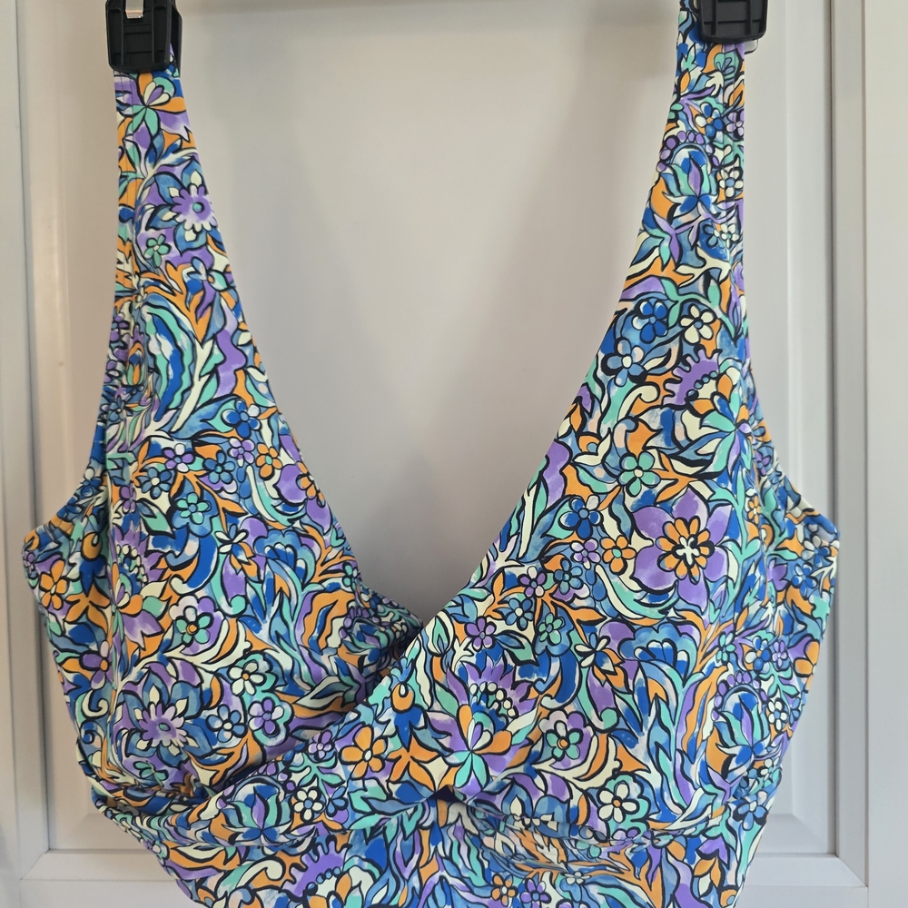 Floral Print V-Neck Women's Bikini Top - Blue Multi